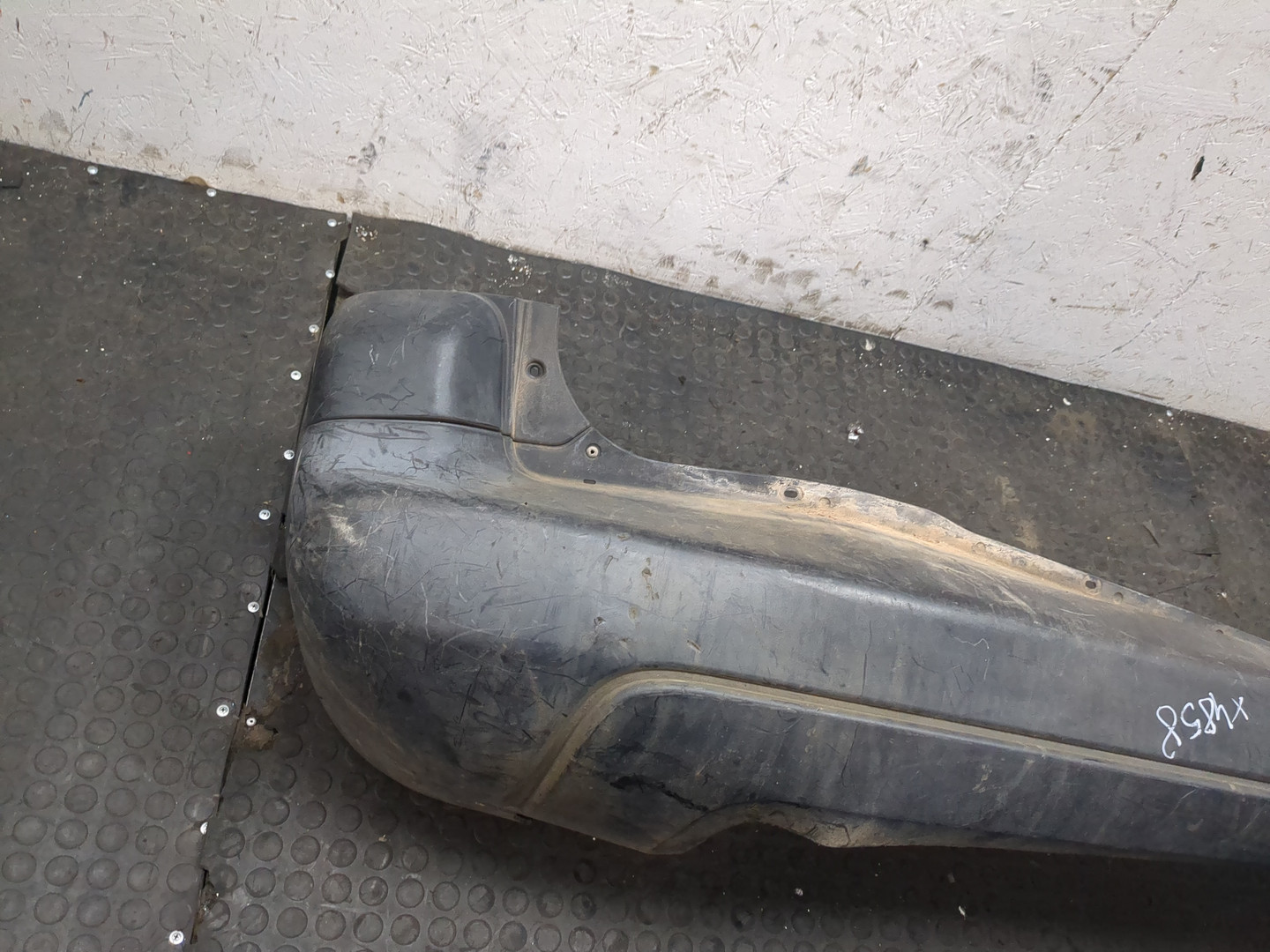 Бампер задний