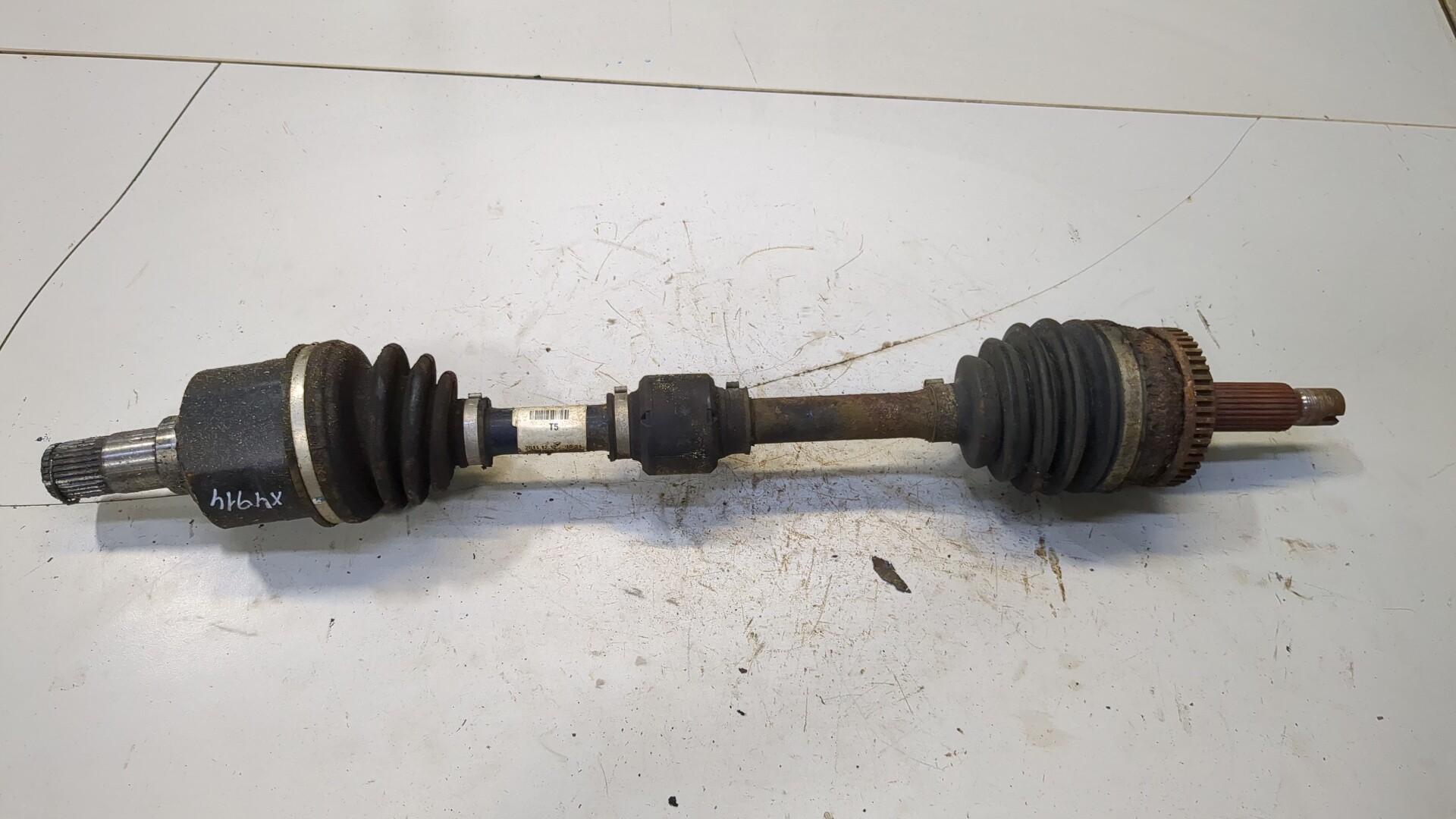 Полуось передняя левая