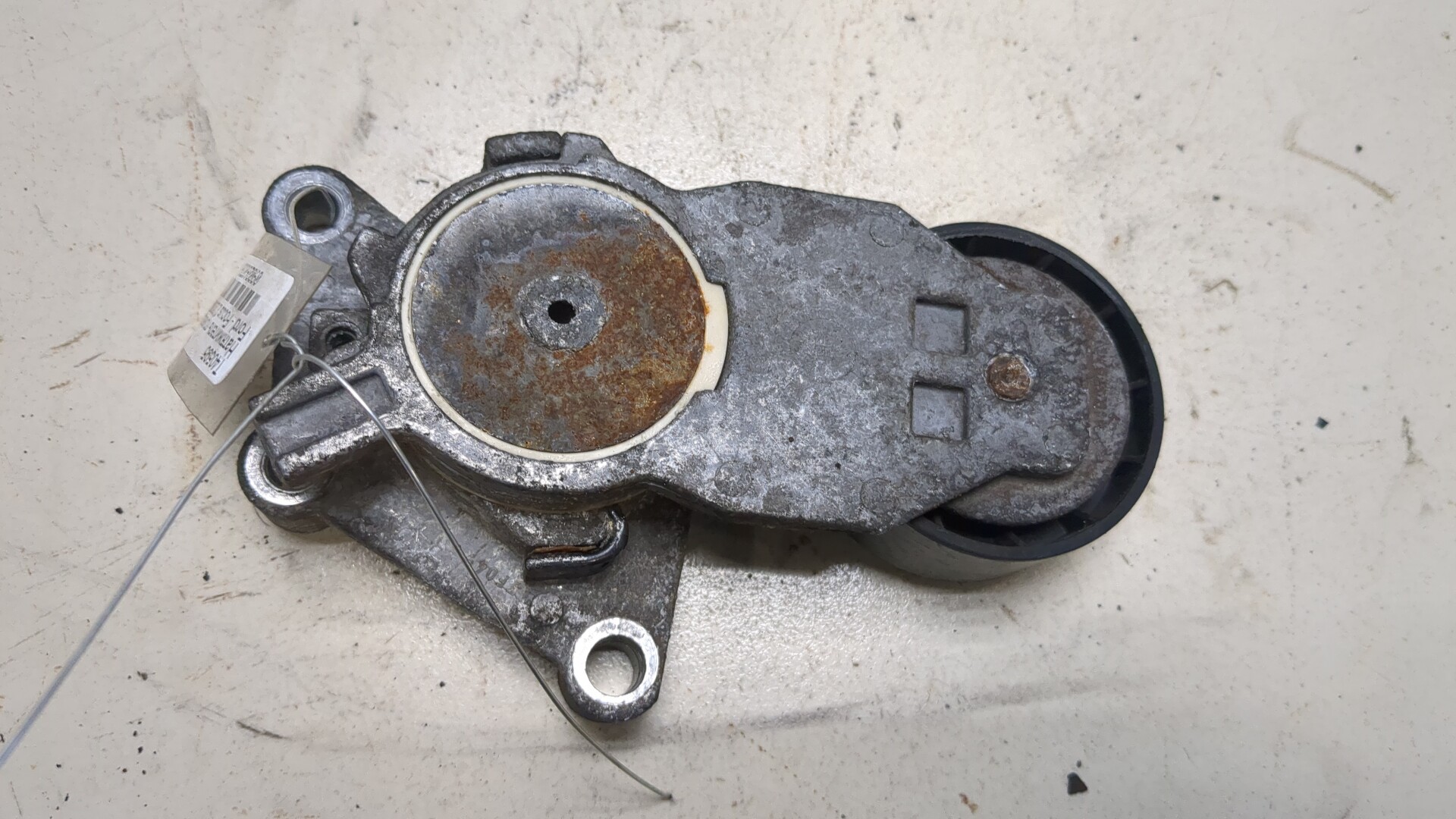 Натяжитель ремня