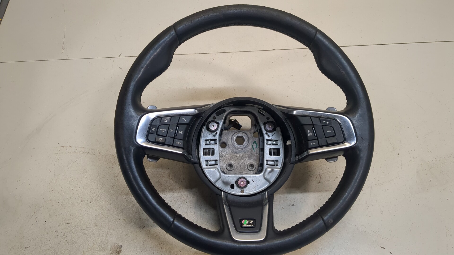 Рулевое колесо (руль)