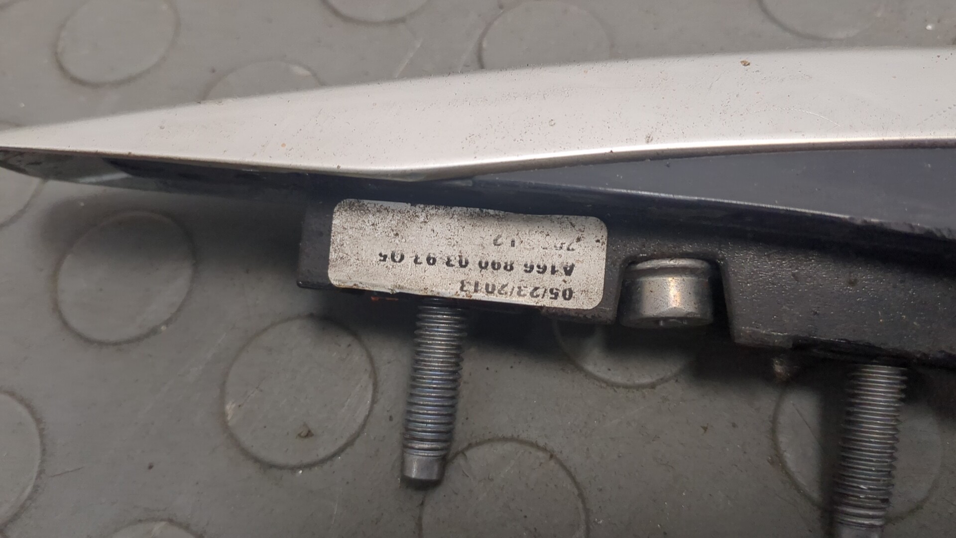 Рейлинг (релинг) левый (планка на крышу)