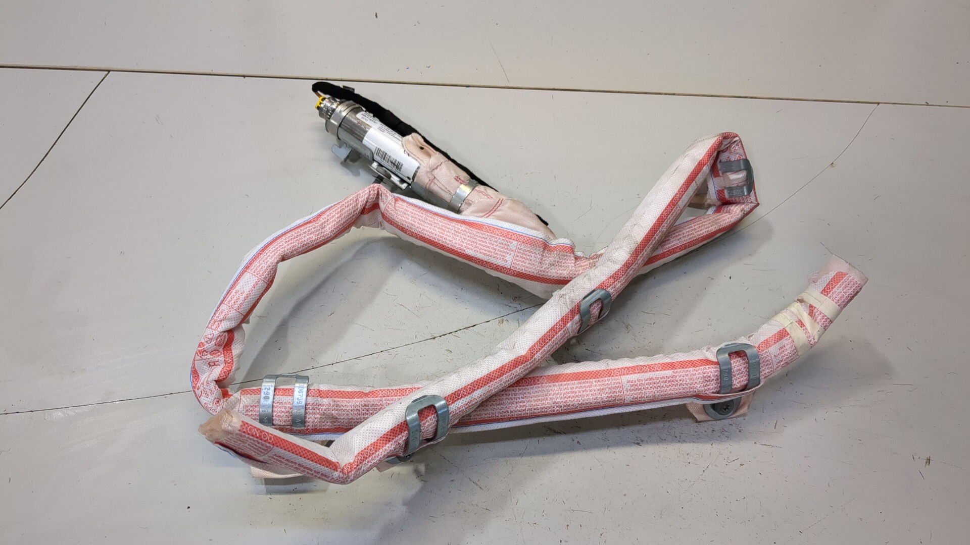 Подушка безопасности боковая (шторка)