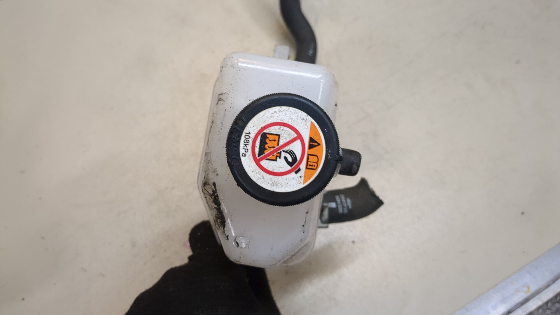 Бачок расширительный