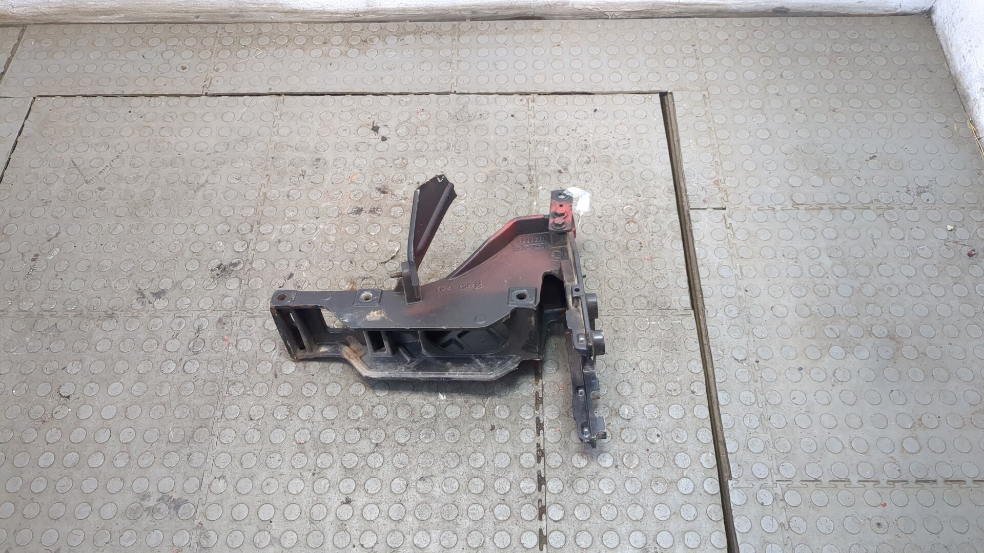 Кронштейн крепления торсиона