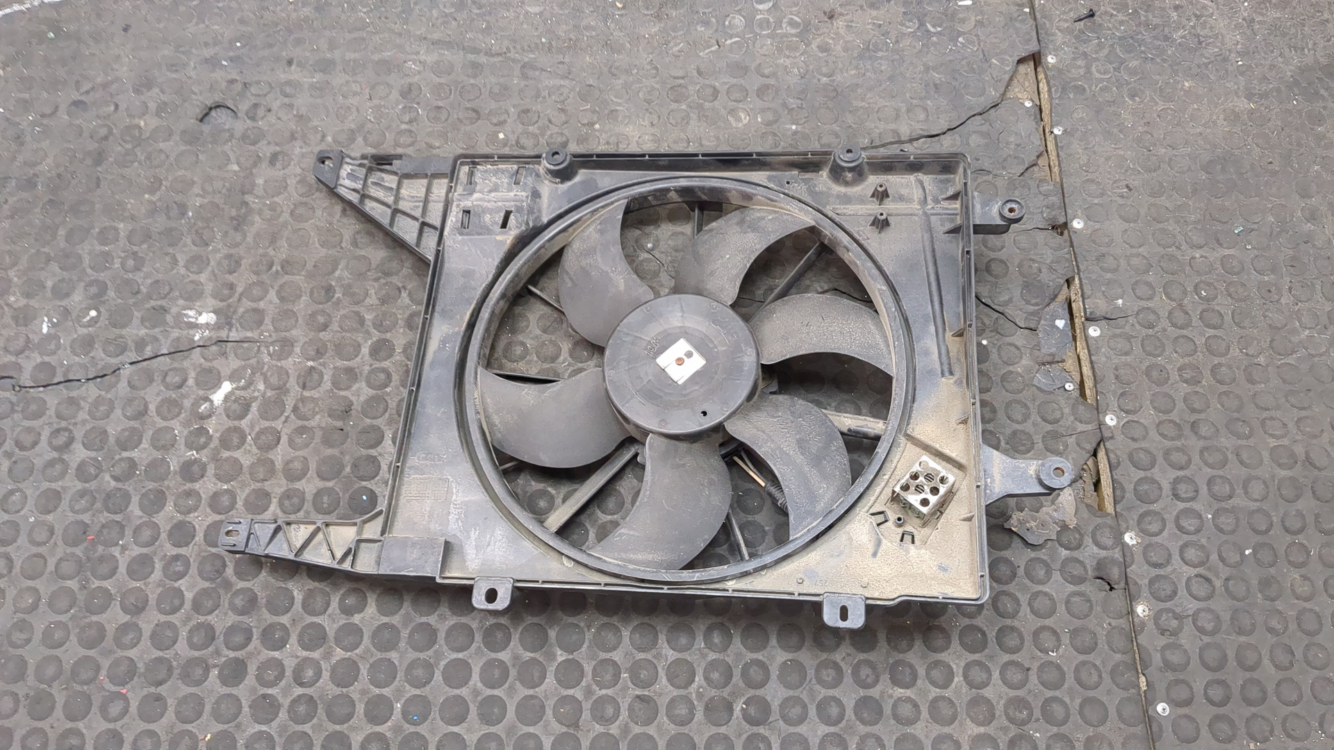 Вентилятор радиатора