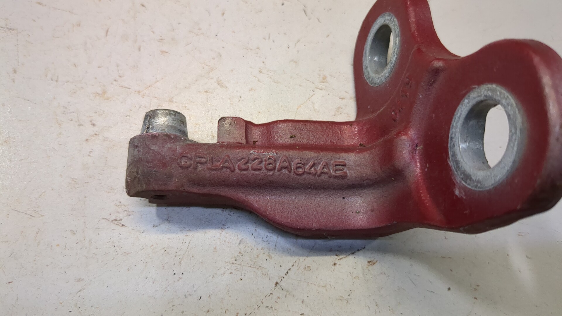 Петля двери