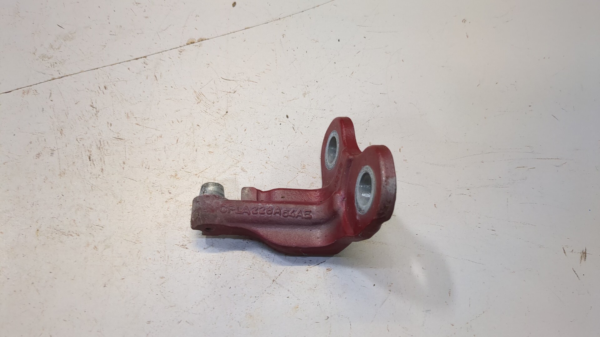 Петля двери