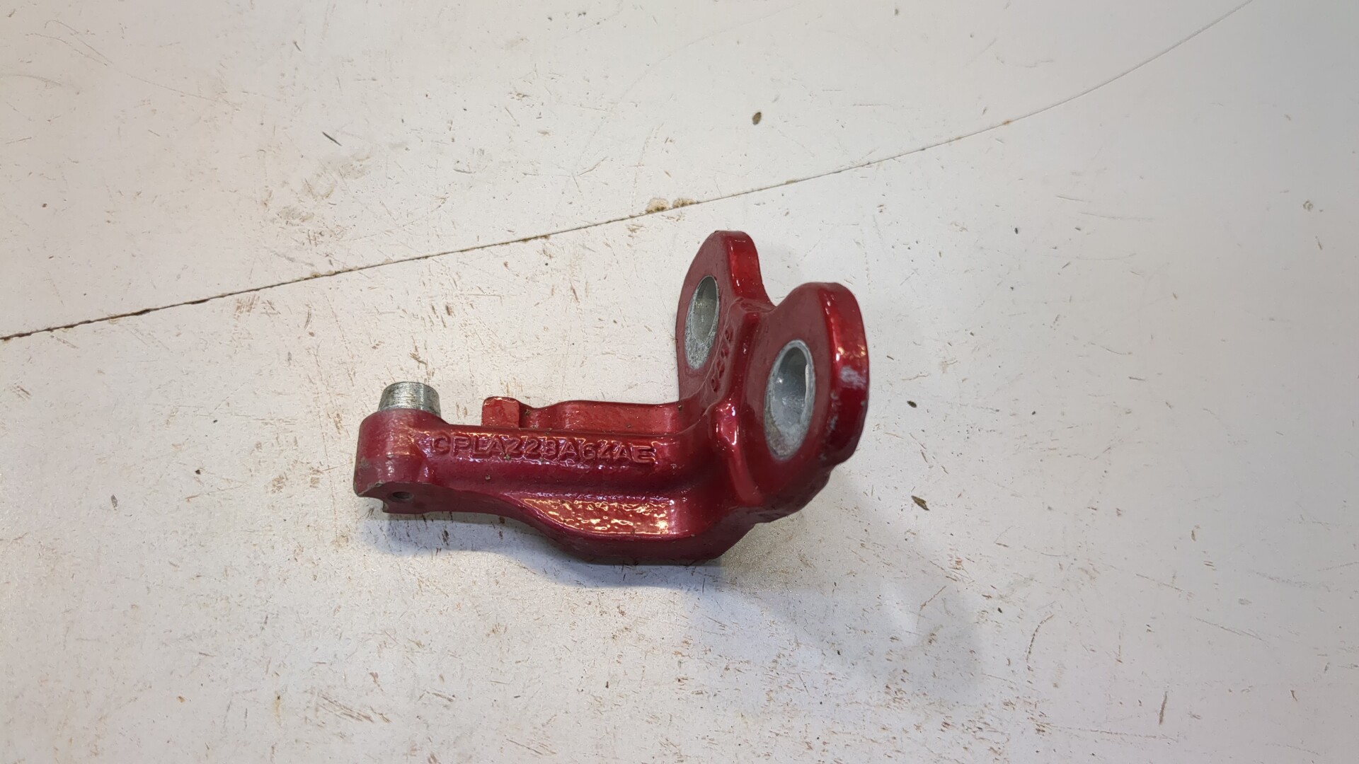 Петля двери