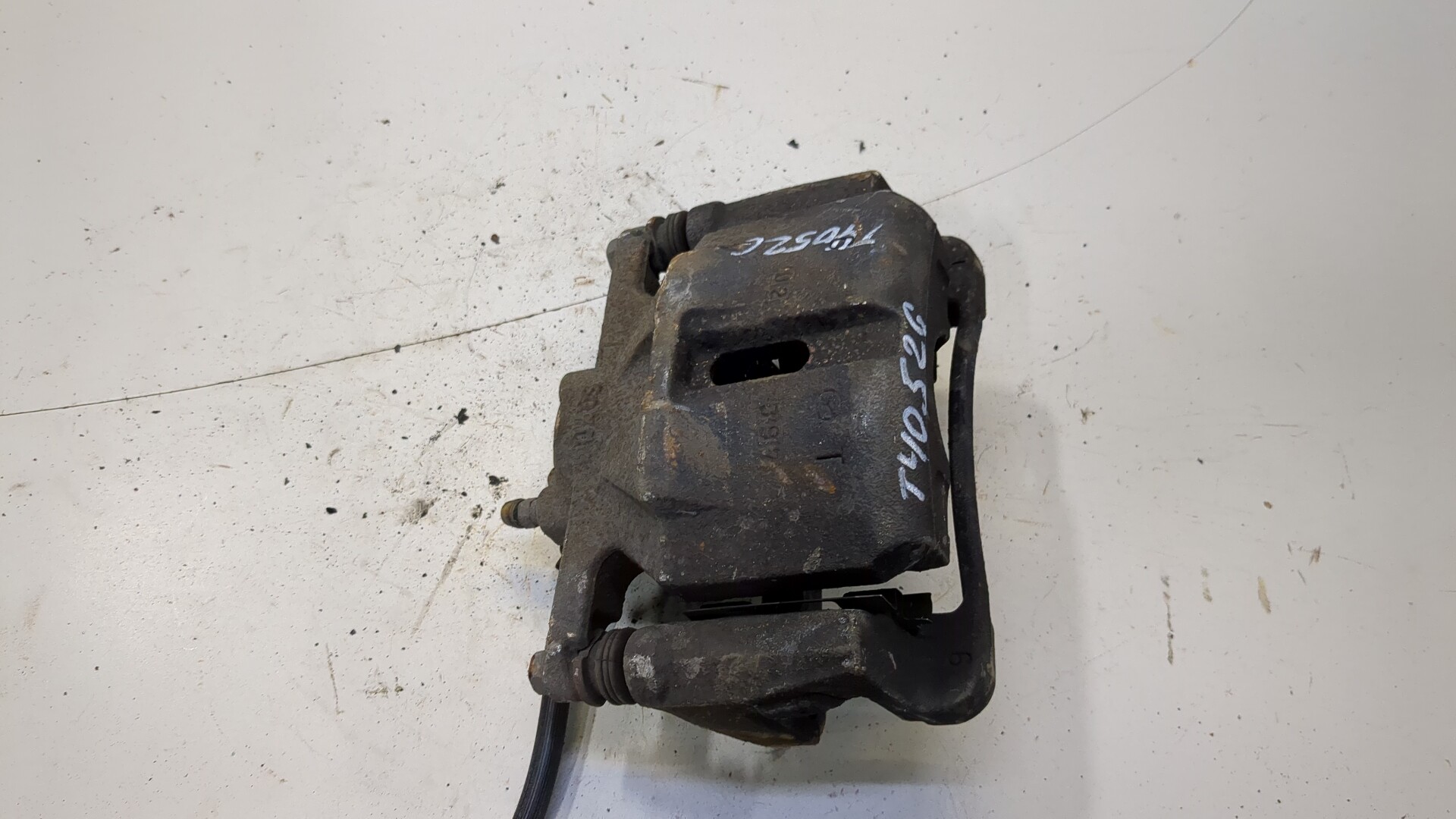 Суппорт передний правый