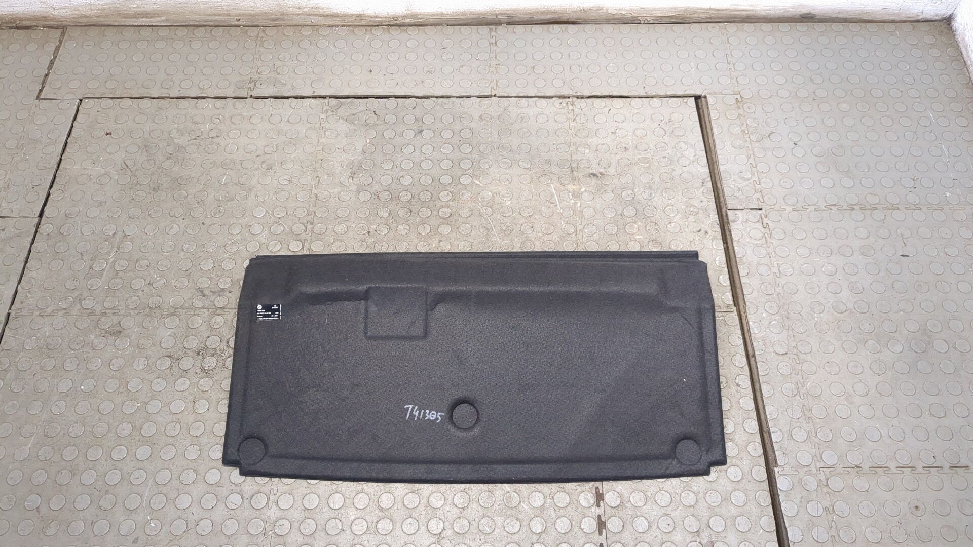 Обшивка багажника