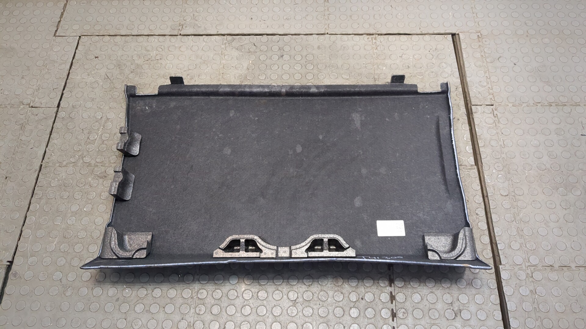 Обшивка багажника