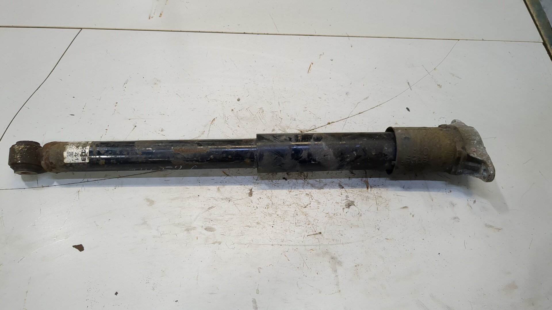 Амортизатор задний (стойка)