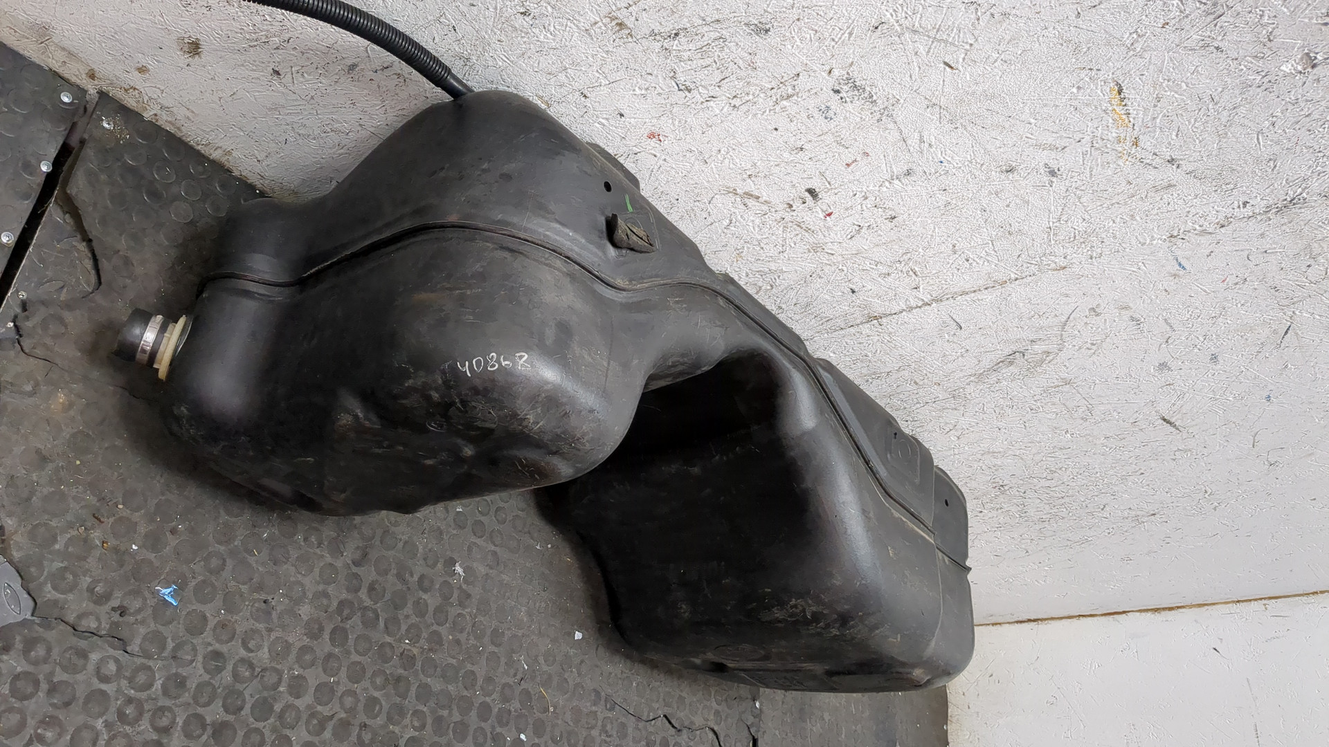 Бак топливный