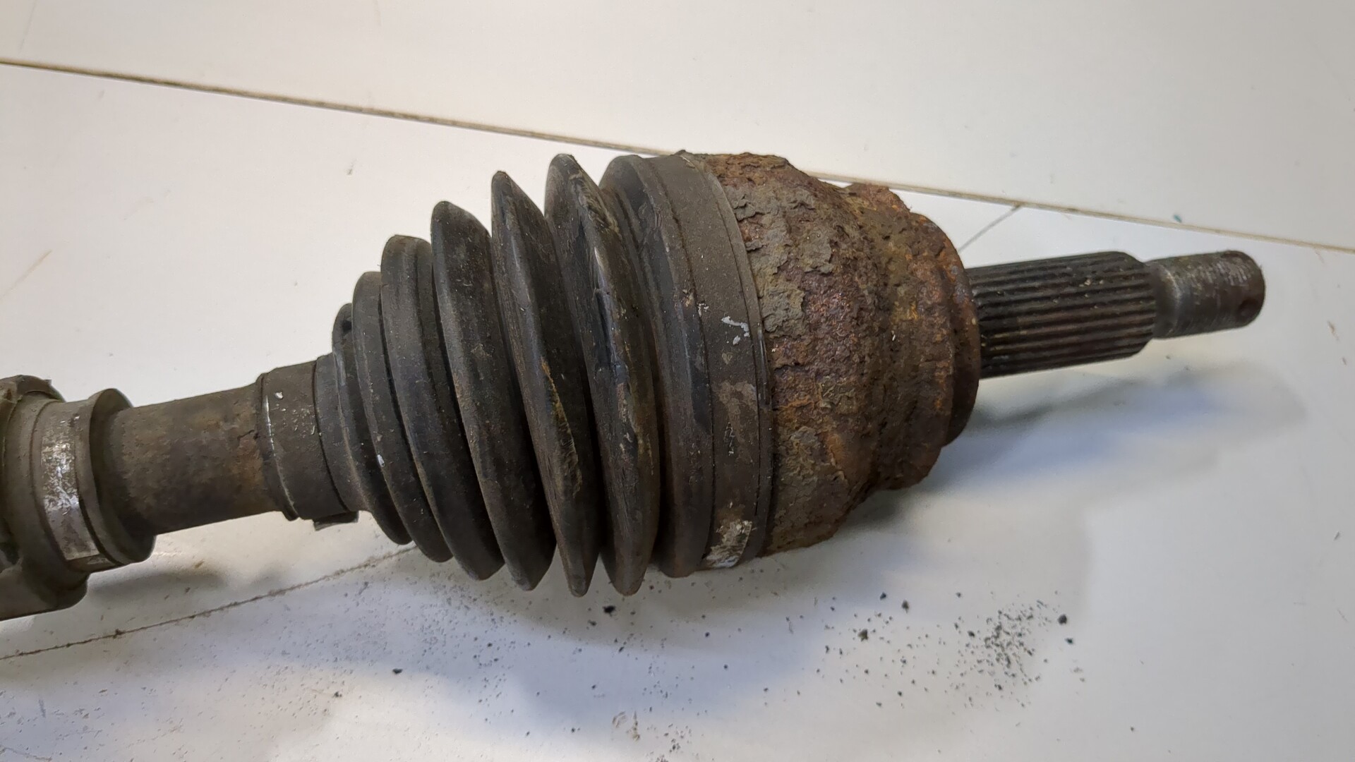 Полуось передняя правая