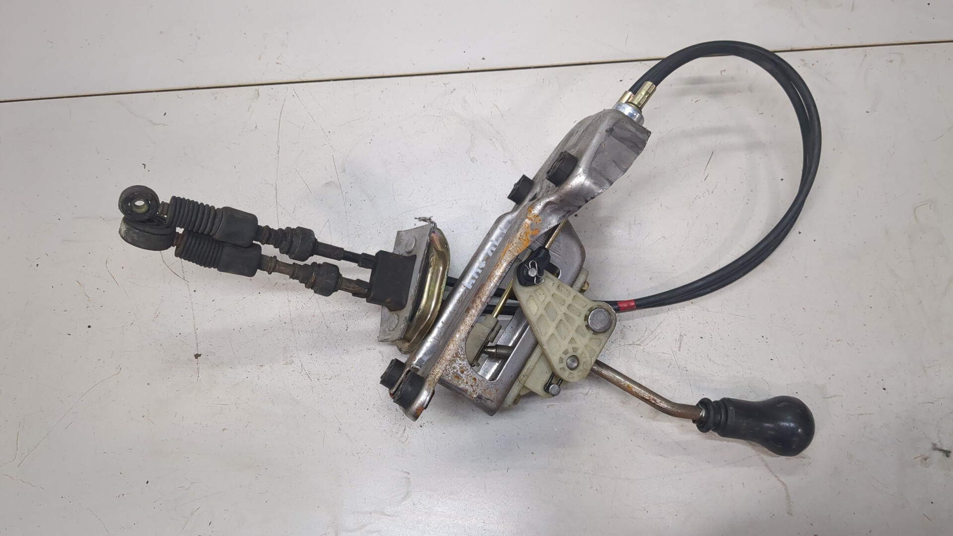 Кулиса МКПП / АКПП