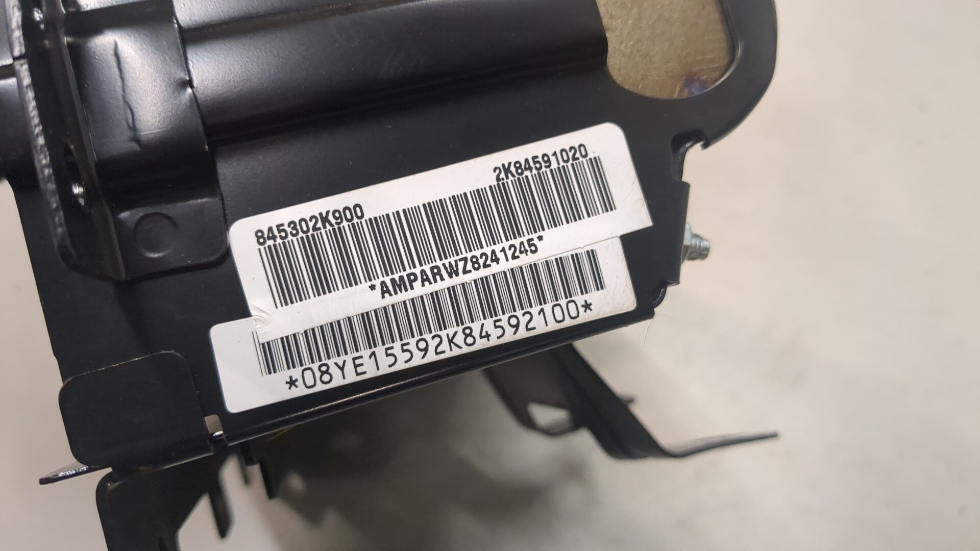 Подушка безопасности пассажирская (в торпедо)