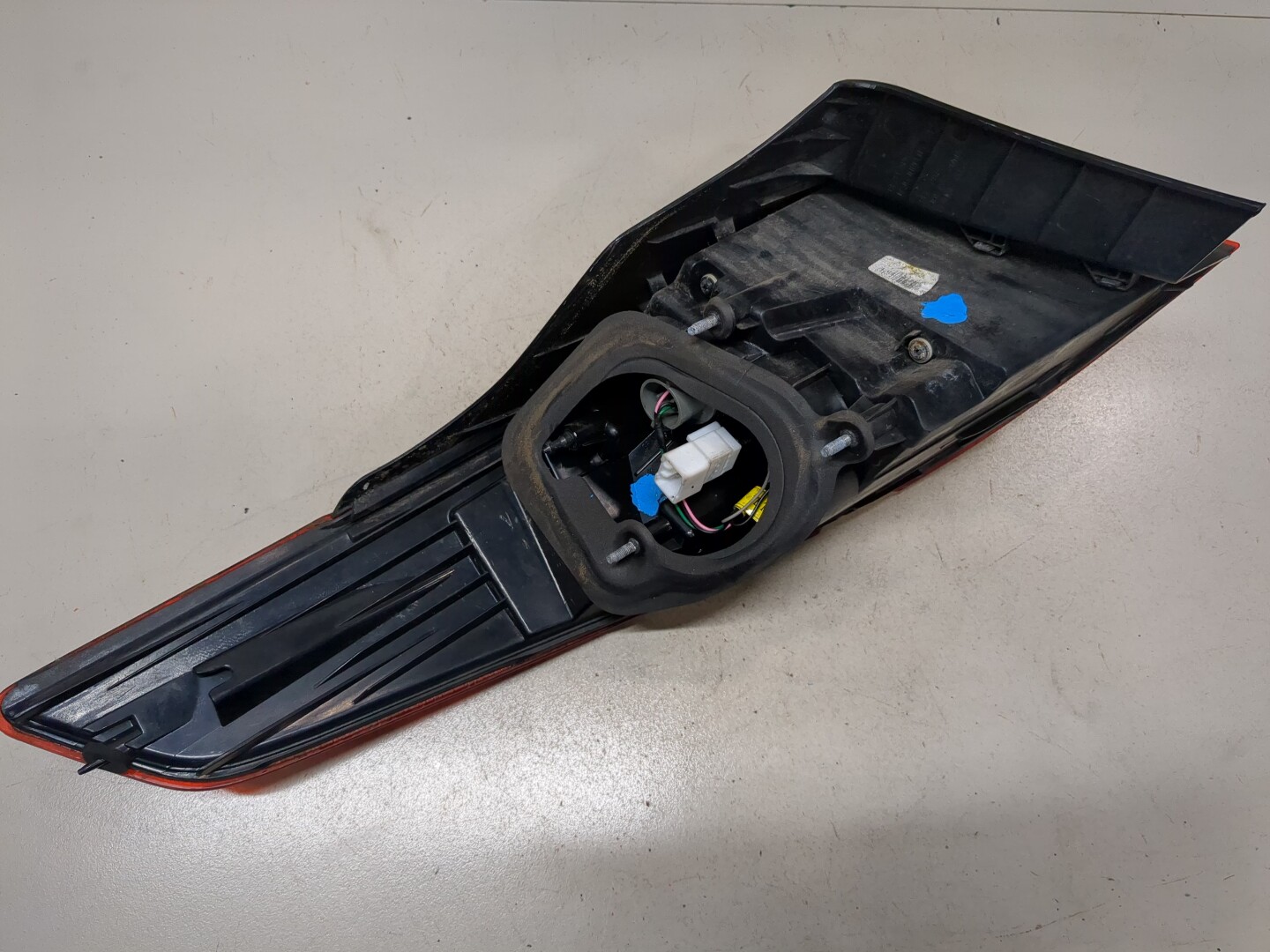 Фонарь задний правый