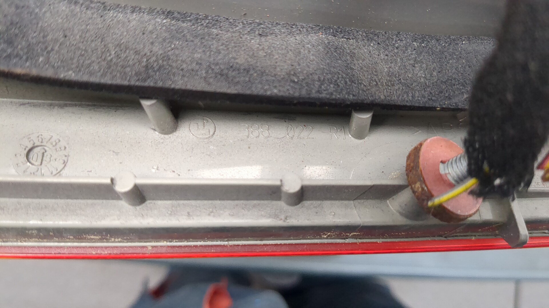 Фонарь задний правый