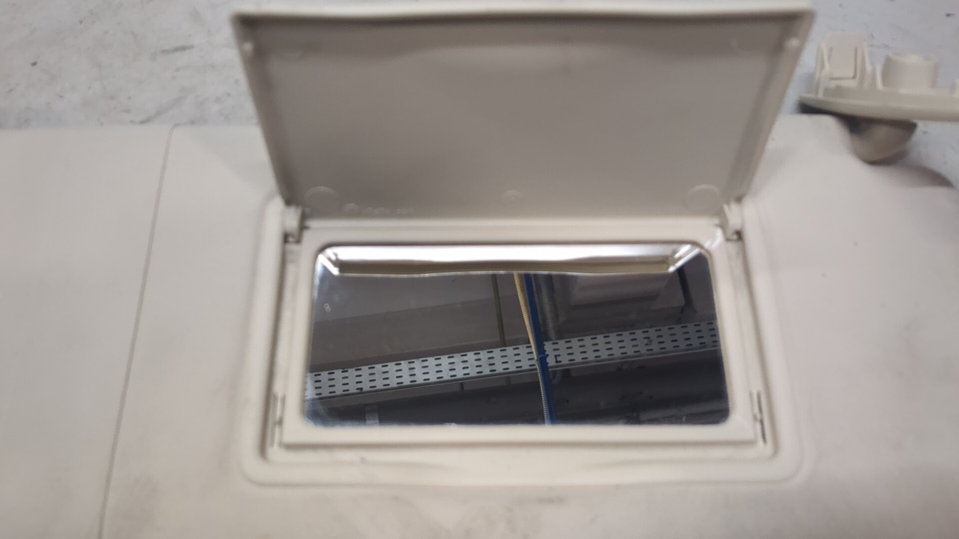 Козырек солнцезащитный