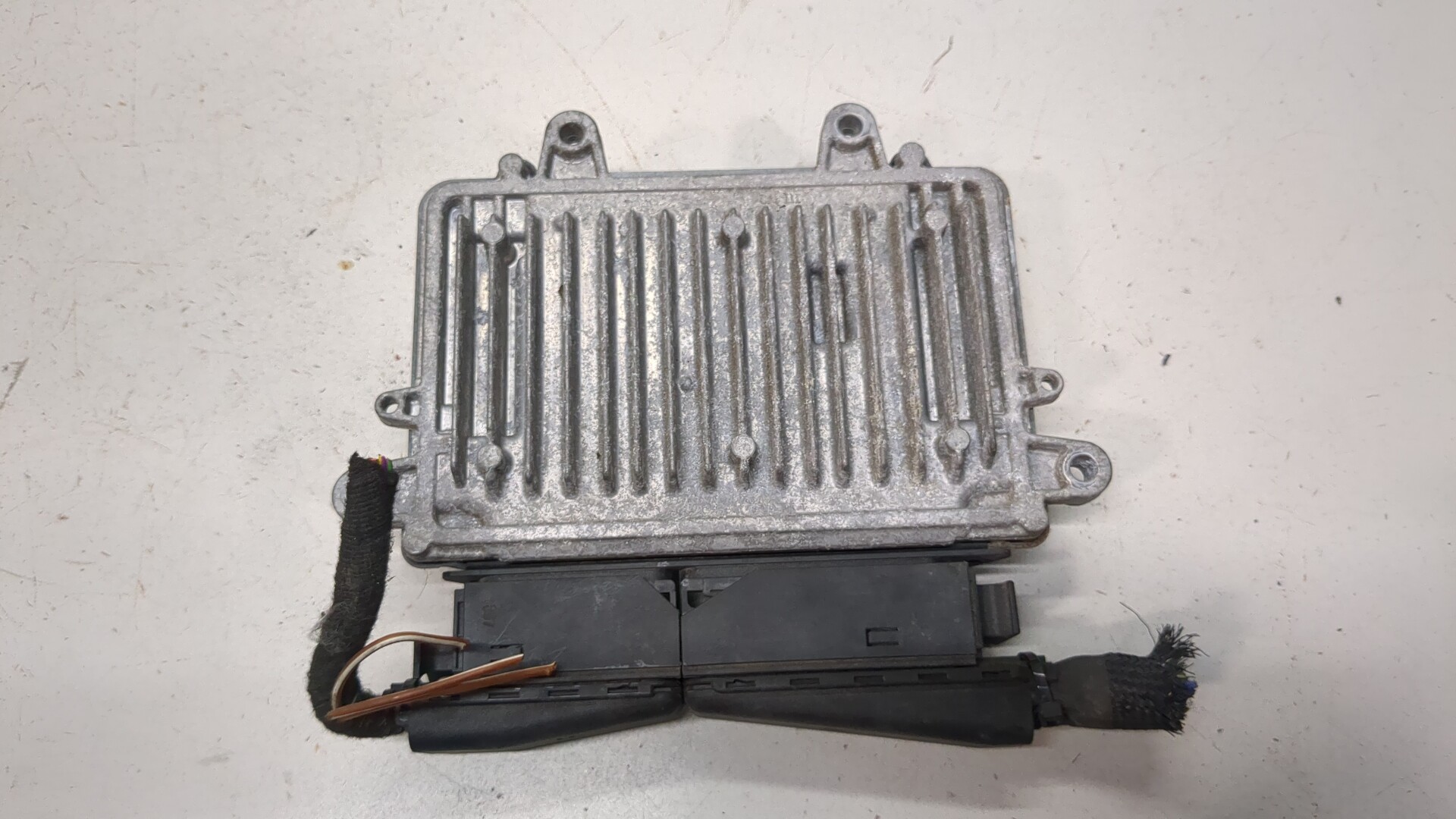 Блок управления двигателем