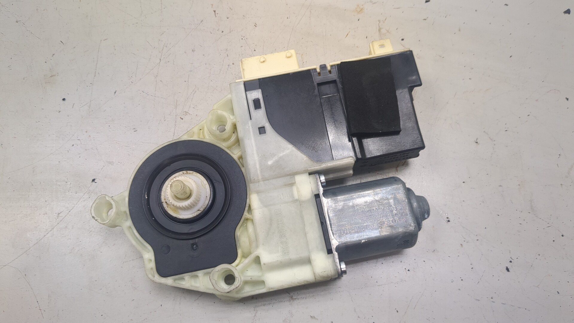 Моторчик стеклоподъемника