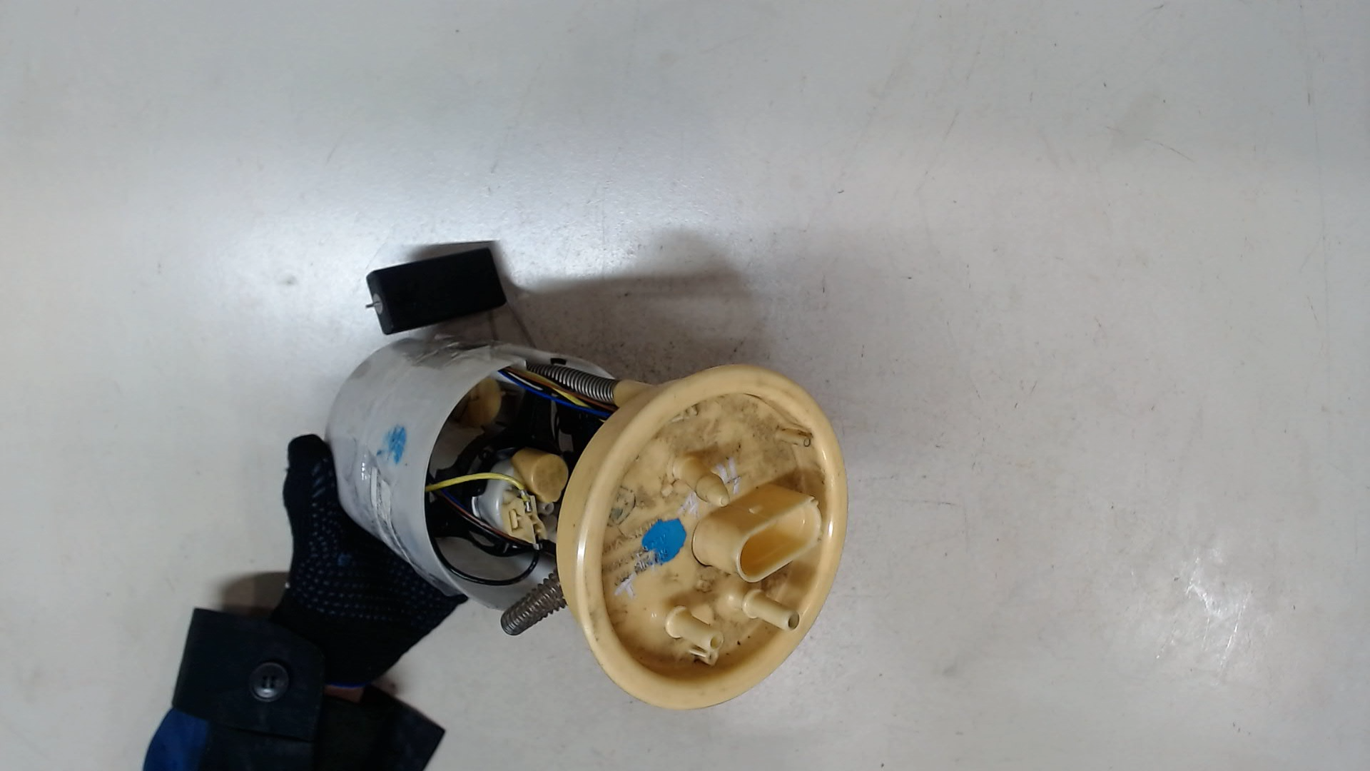 Насос топливный электрический