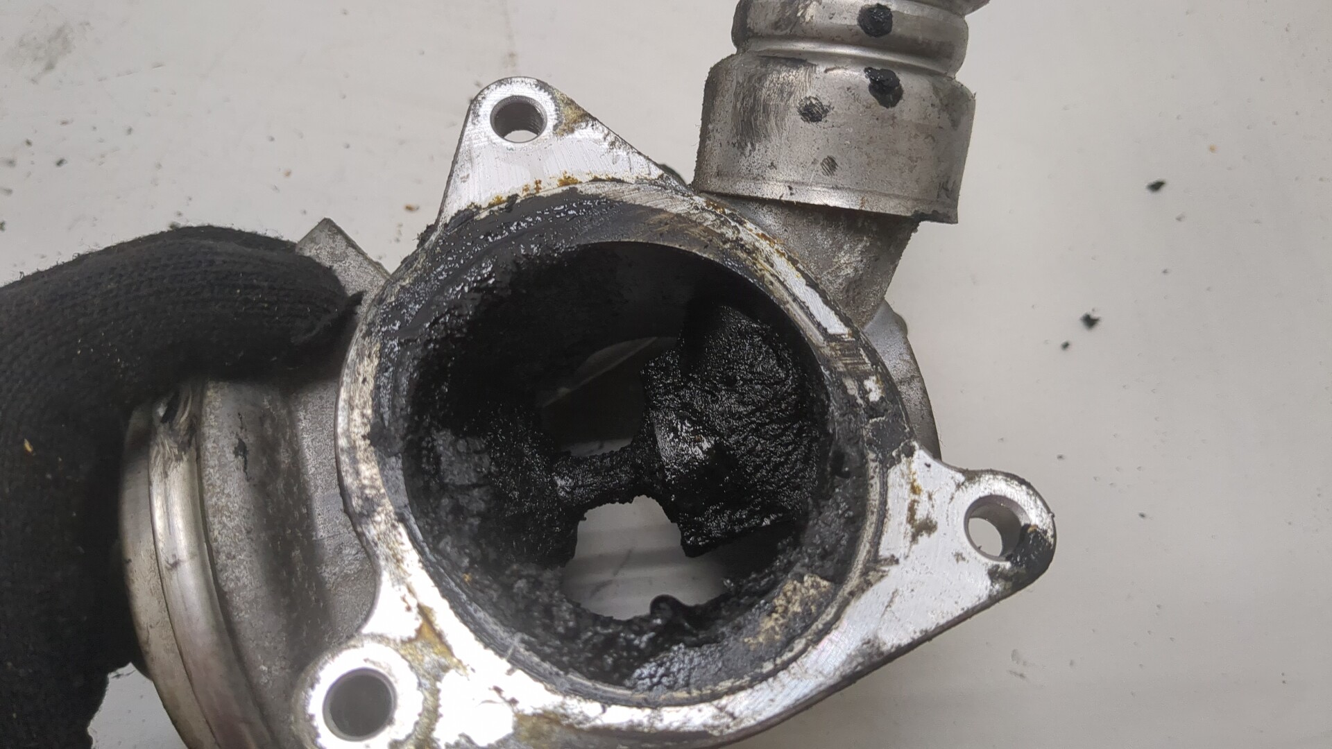 Клапан рециркуляции выхлопных газов (EGR)