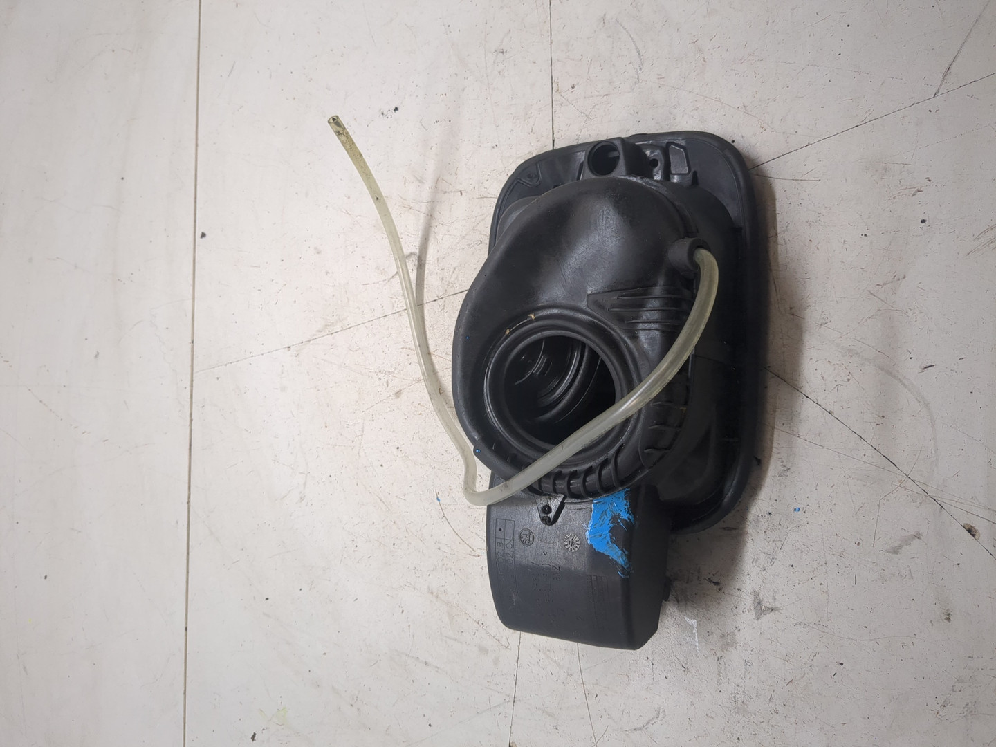 Лючок бензобака