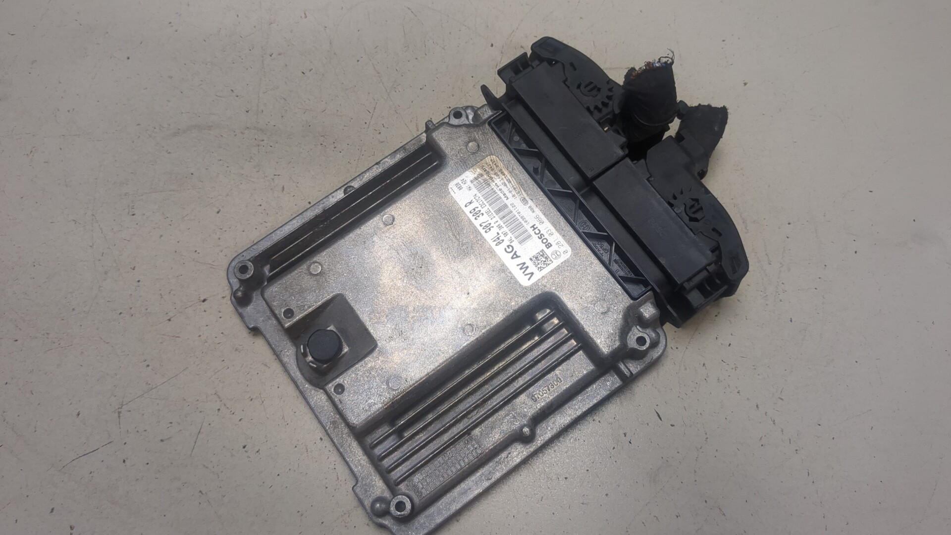 Блок управления двигателем