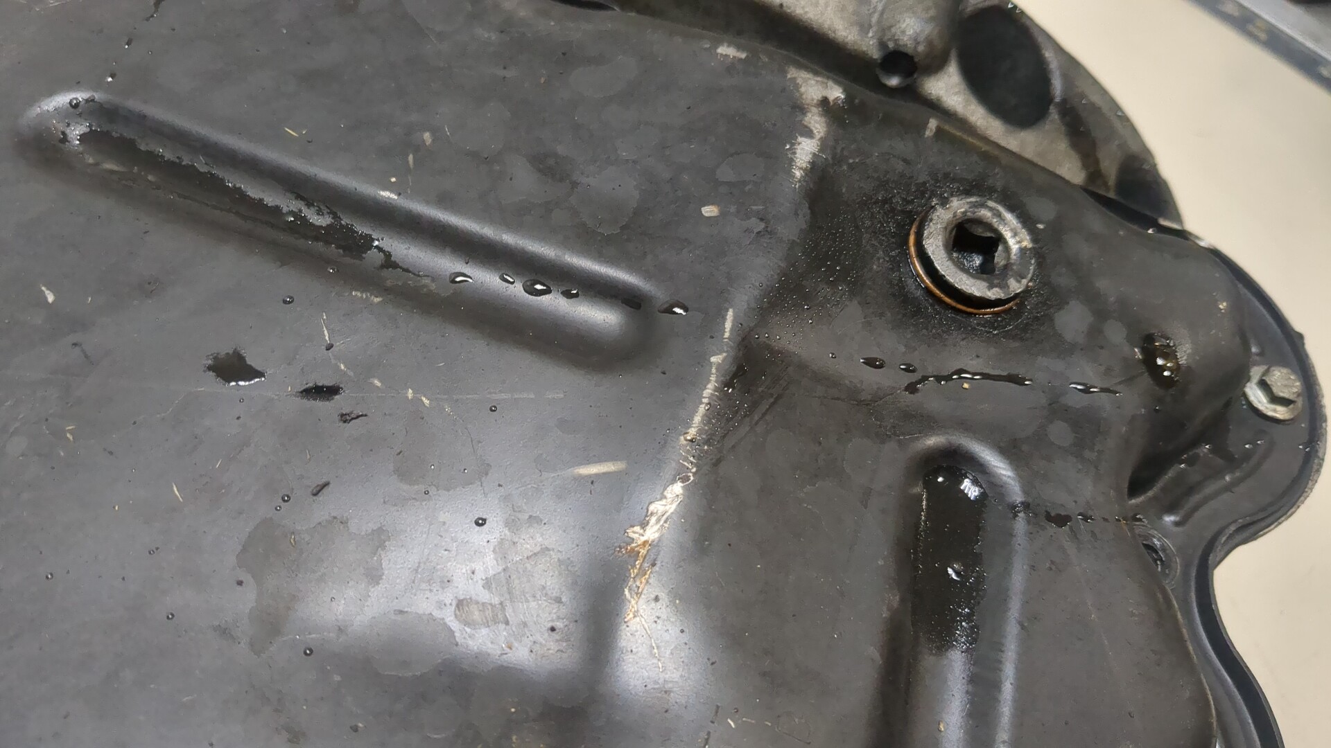 Поддон масляный двигателя (картер)