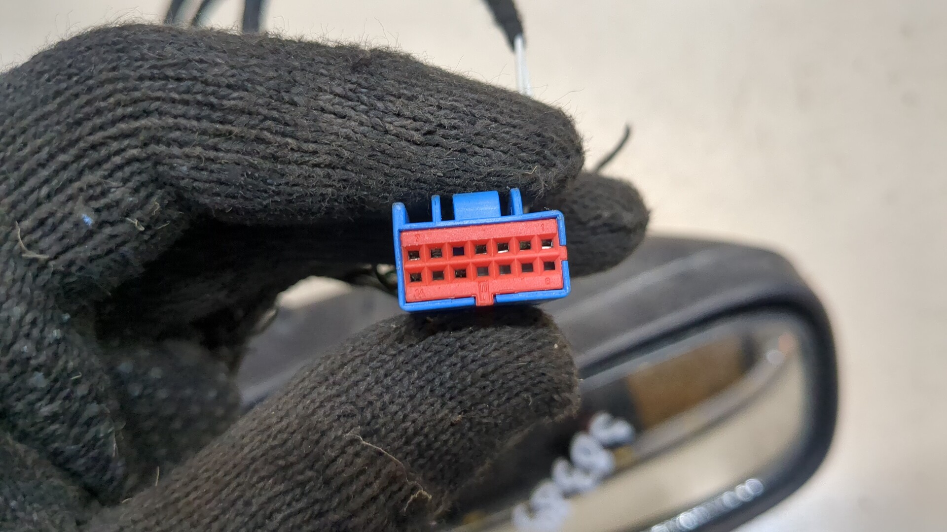 Зеркало левое электрическое