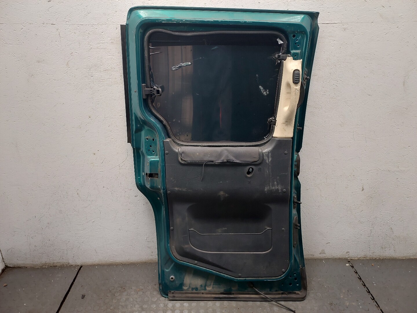 Дверь сдвижная