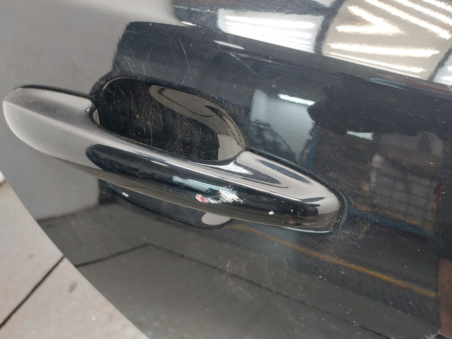 Дверь задняя правая