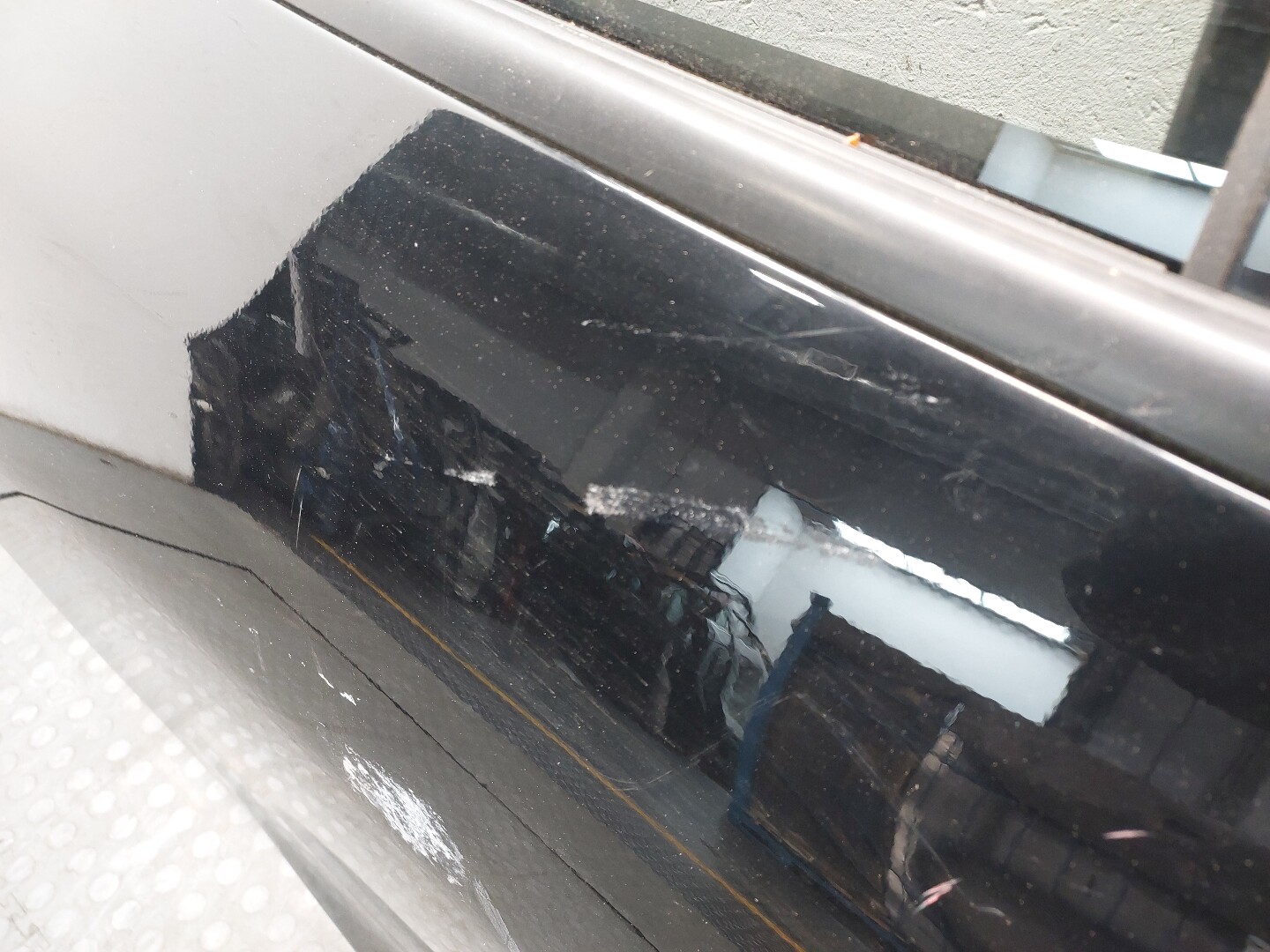 Дверь задняя правая