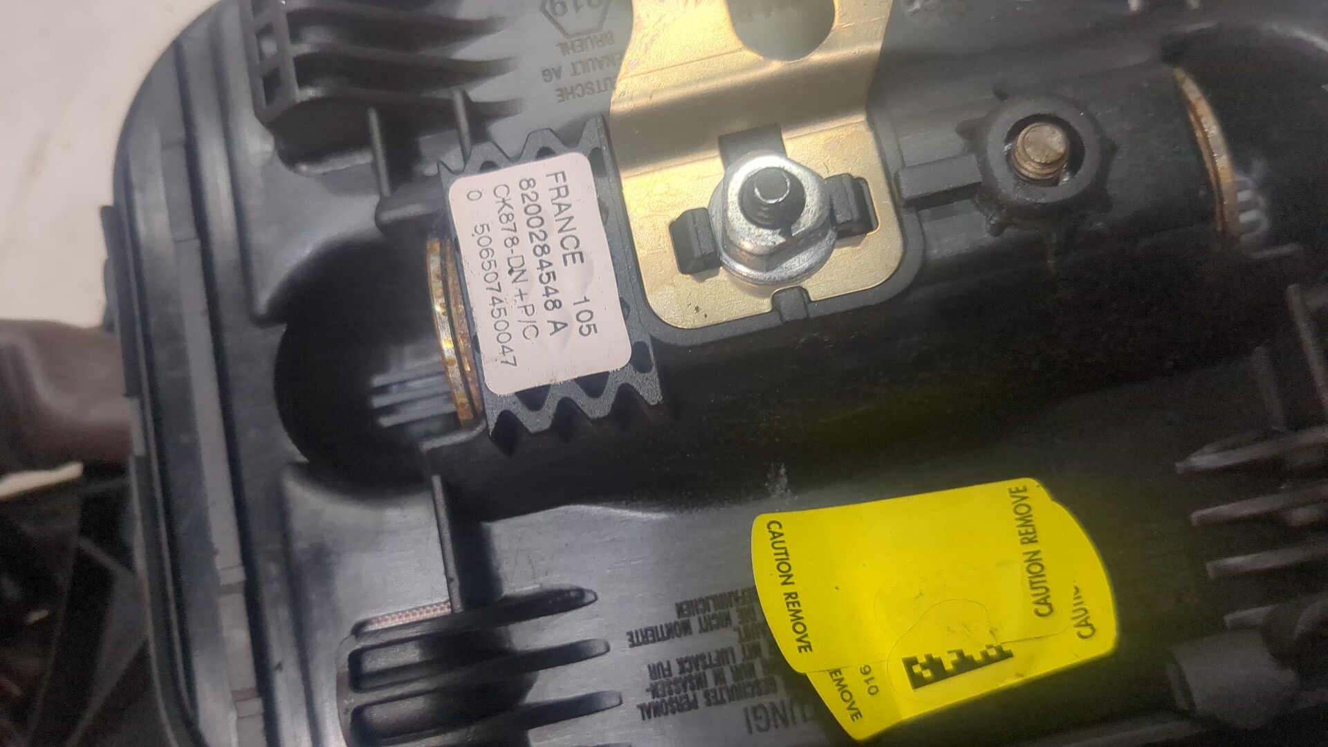 Подушка безопасности в рулевое колесо