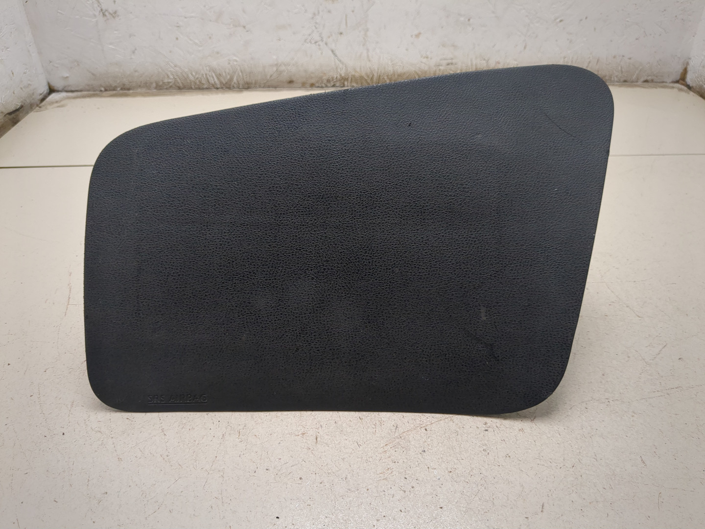 Подушка безопасности пассажирская (в торпедо)