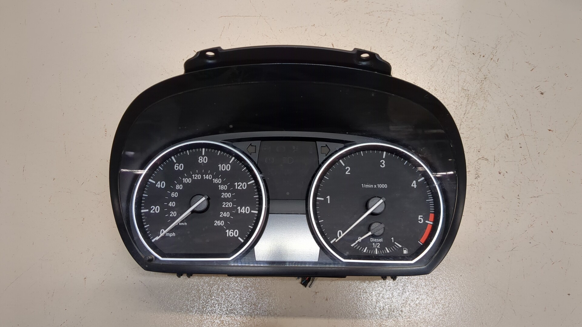 Панель приборов