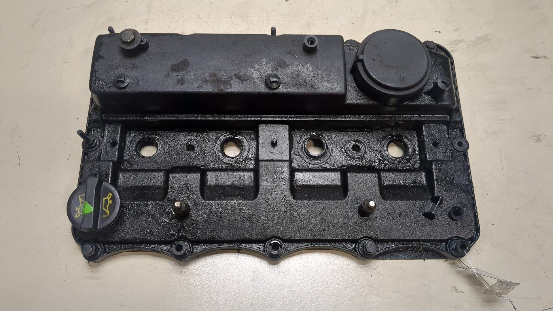 Крышка клапанная ГБЦ