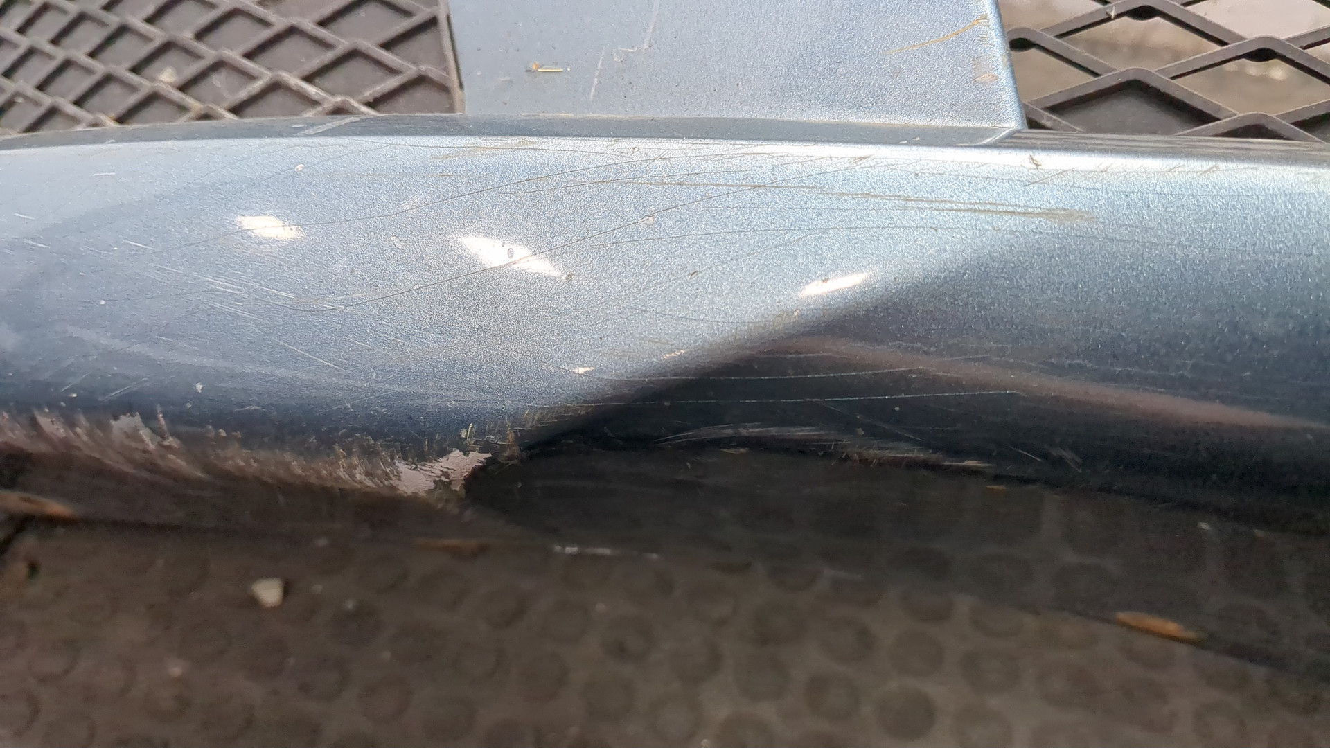 Бампер передний