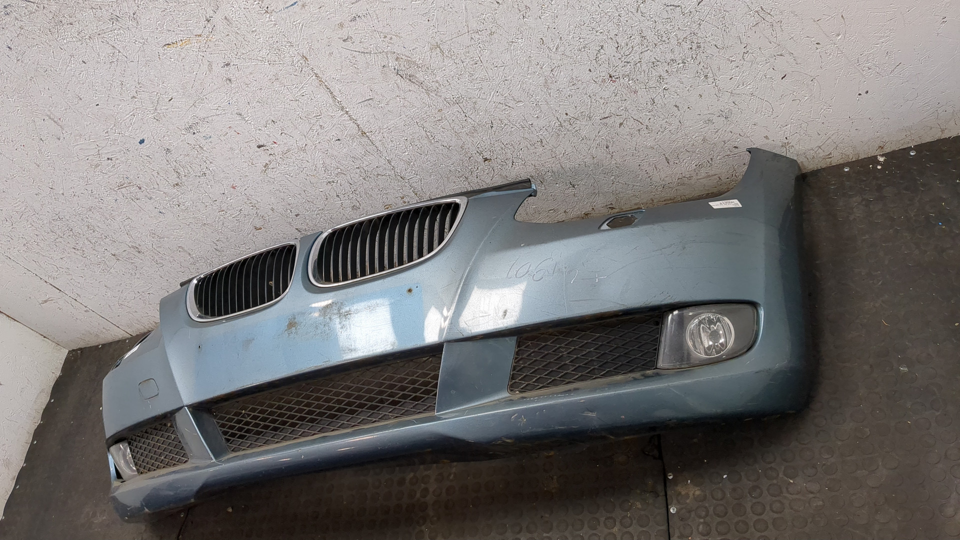 Бампер передний