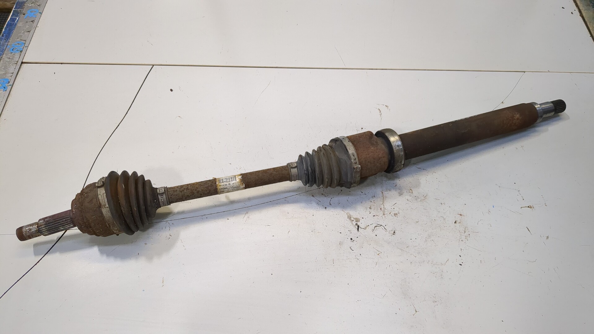 Полуось передняя правая