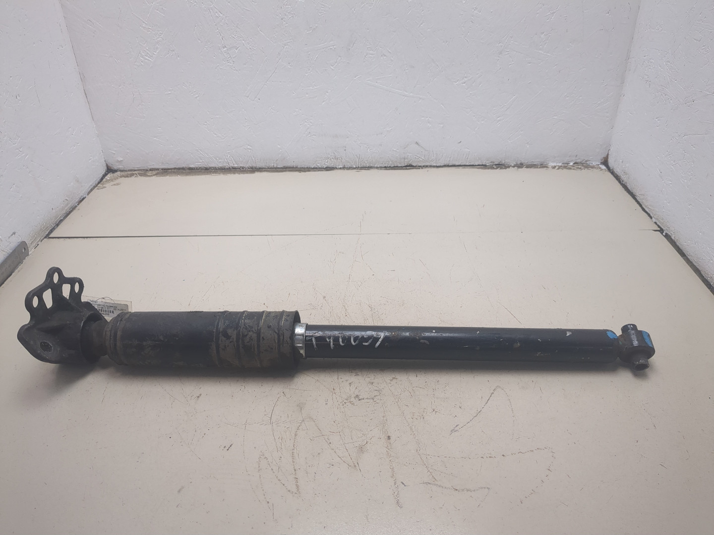 Амортизатор задний (стойка)