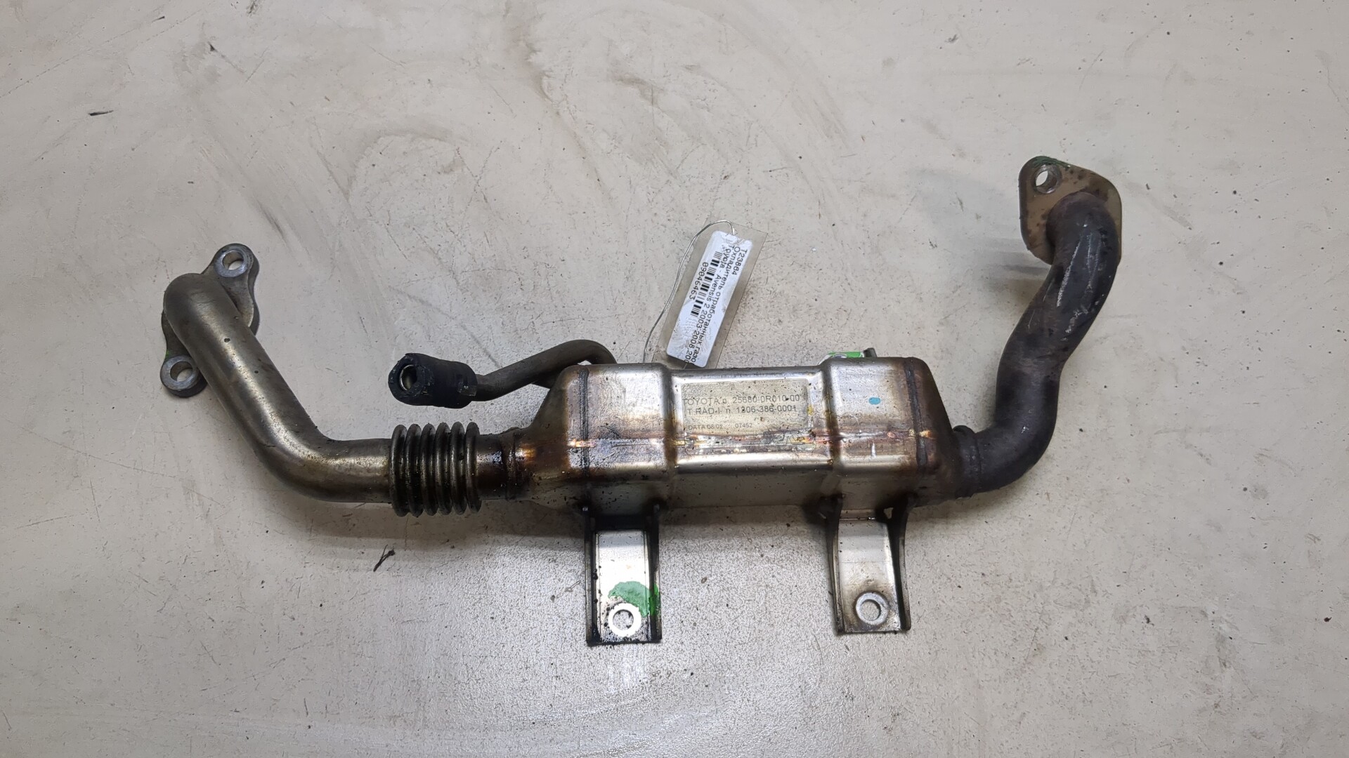 Тройник вентиляции картерных газов