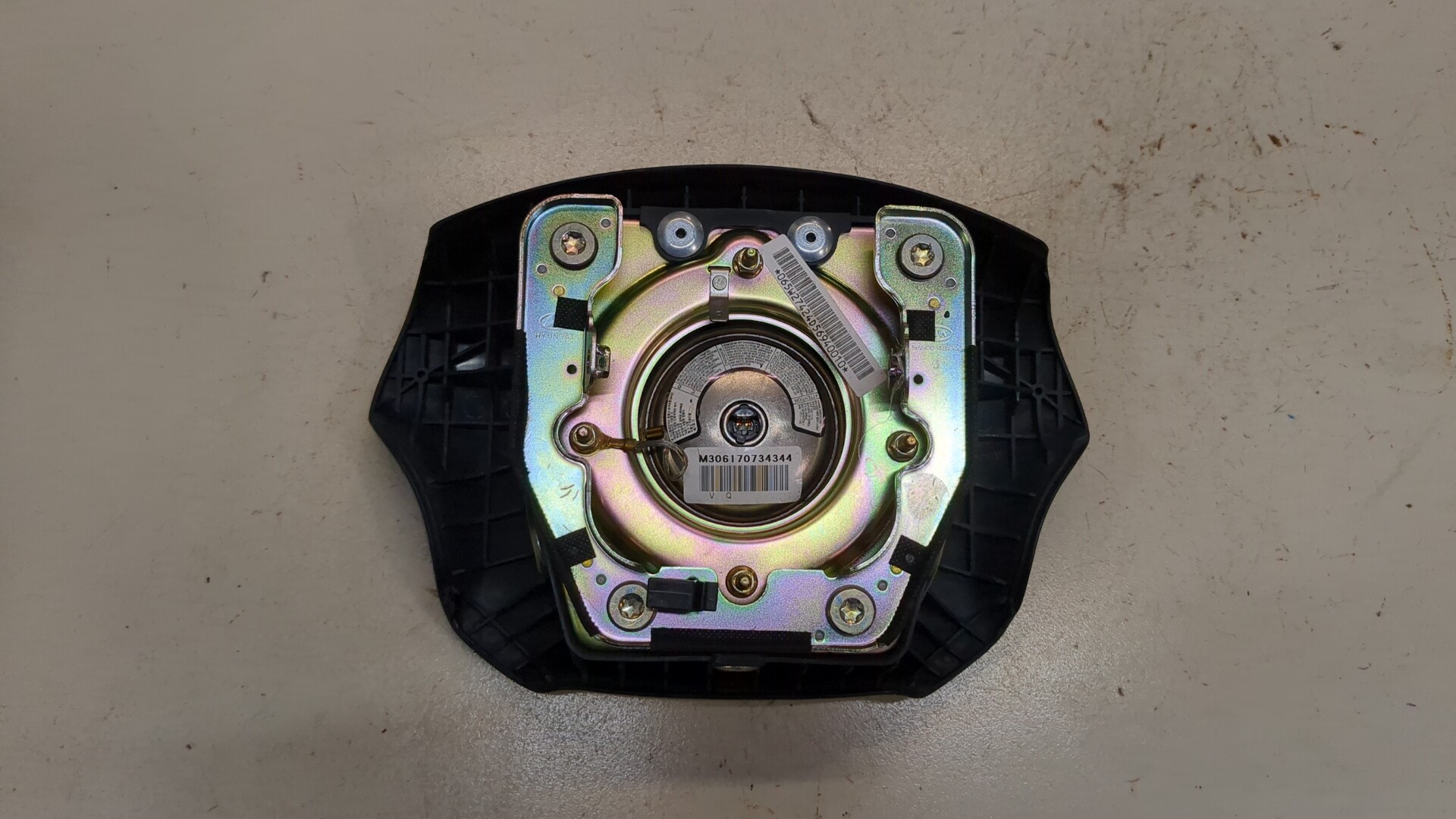 Подушка безопасности в рулевое колесо