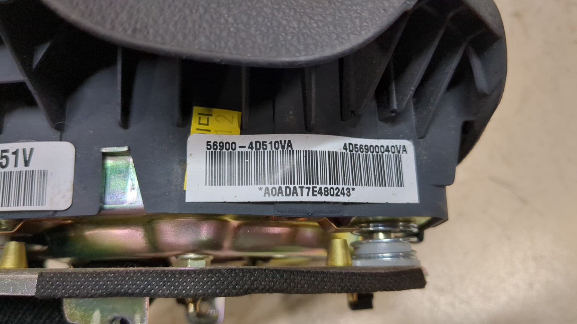 Подушка безопасности в рулевое колесо