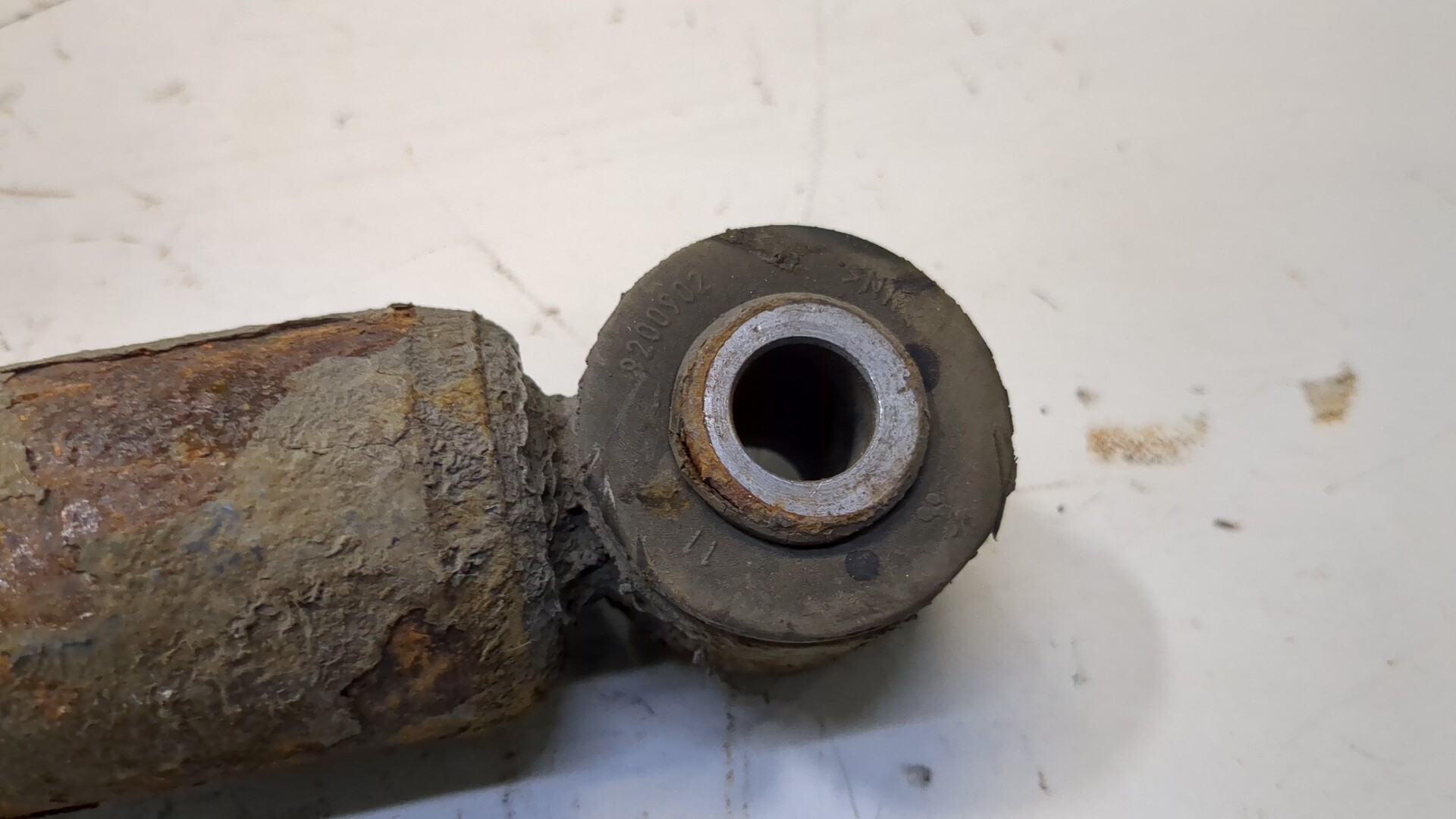 Амортизатор задний (стойка)