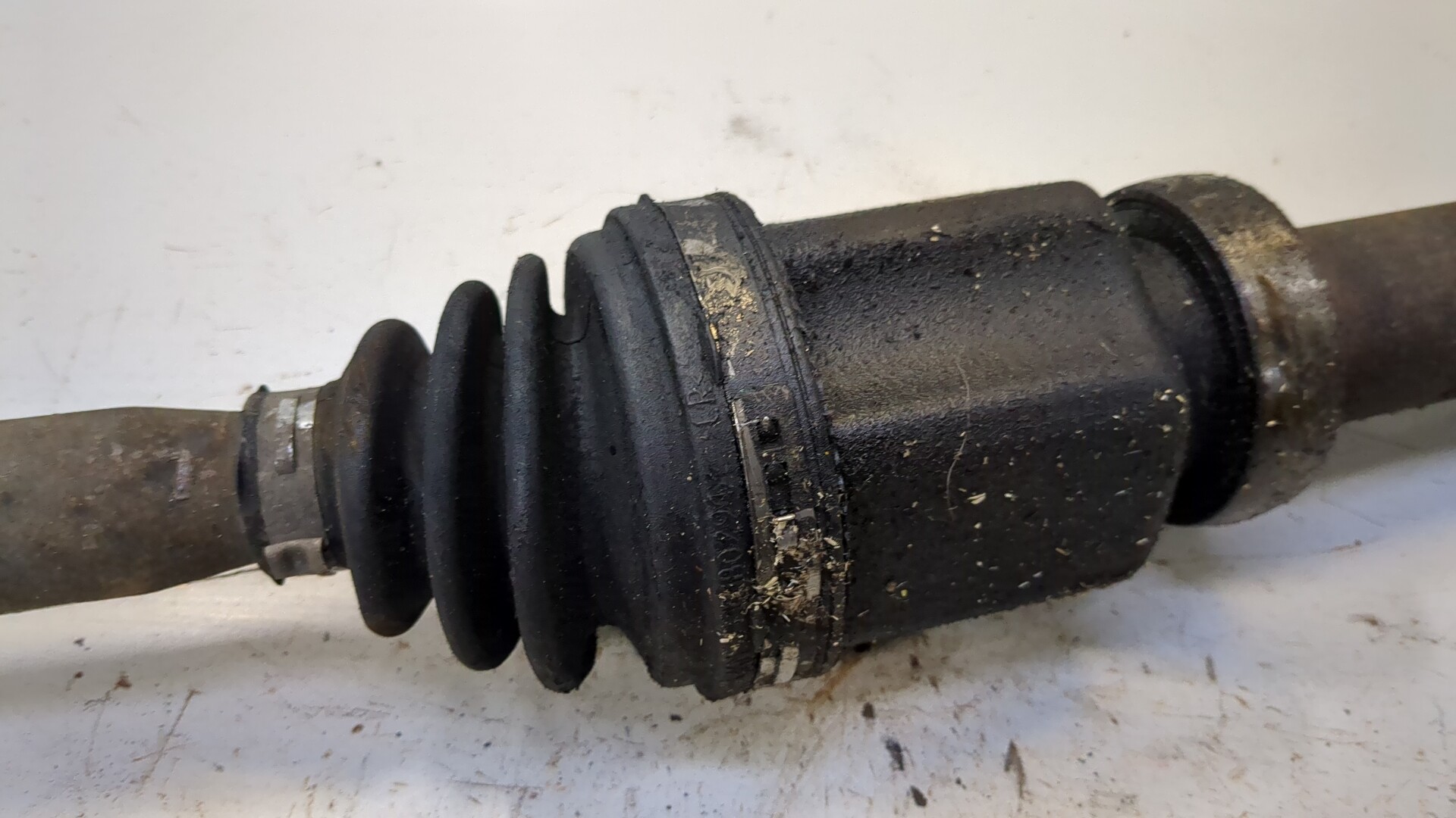 Полуось передняя правая