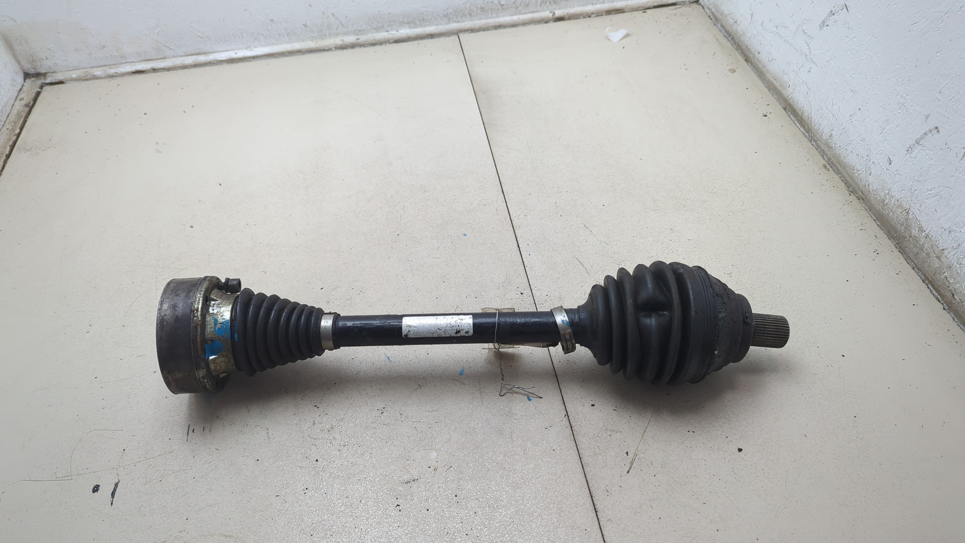 Полуось передняя левая