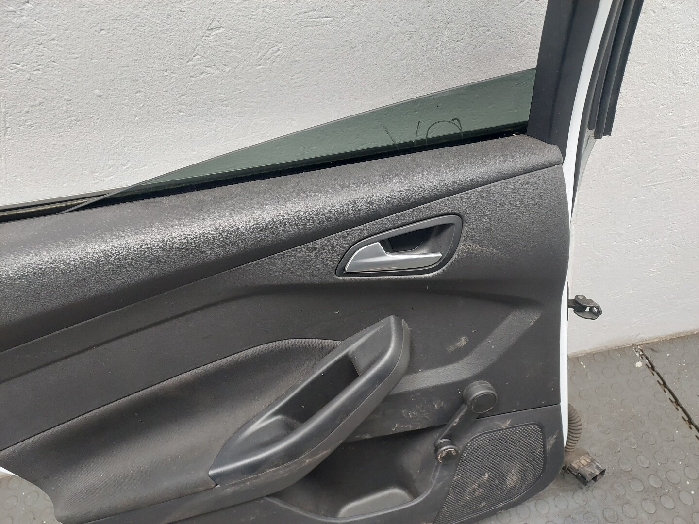 Дверь задняя левая