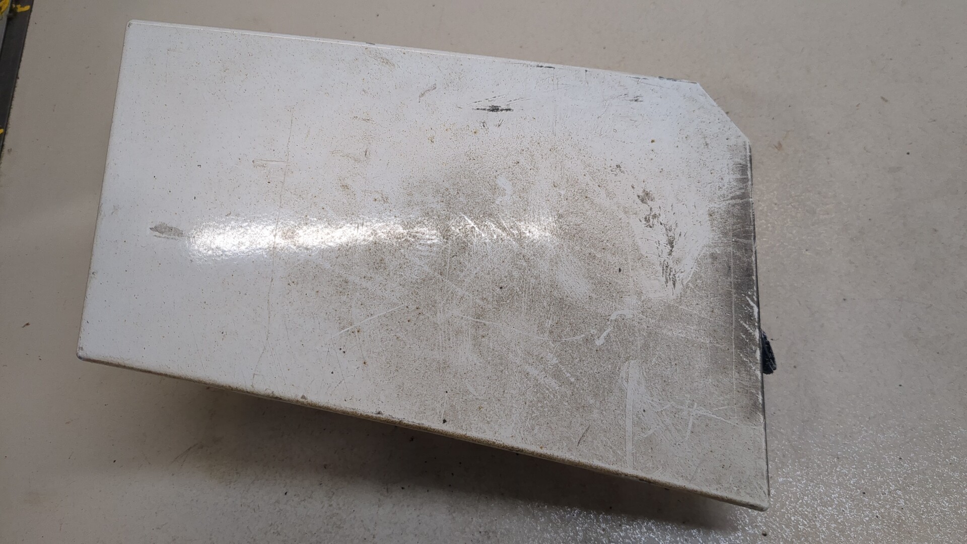 Лючок бензобака